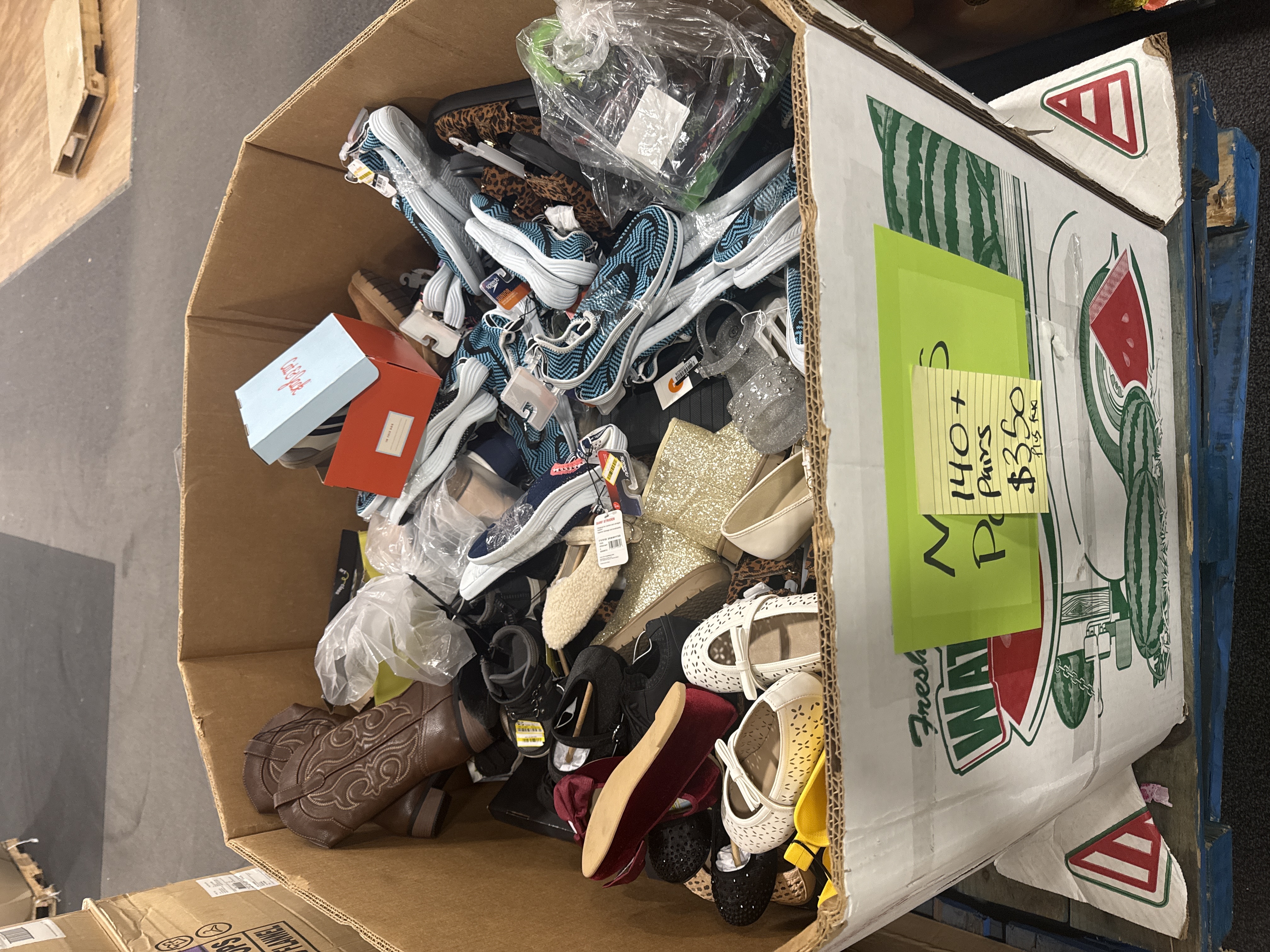 Pallet of kids shoes 140+ pairs NEW